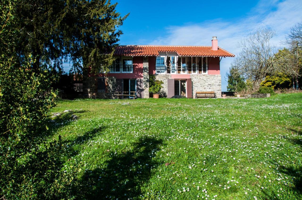 Cangas de Onis Casa rural vistas y jardin Peruyes Exterior foto